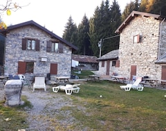 Casa rural Alpe di Sala (Pigra, İtalya)