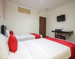 Hotelli RedDoorz near Bethesda Manado (Manado, Indonesia)