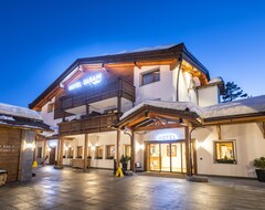 Khách sạn Hotel Sarain Active Mountain Resort (Lantsch - Lenz, Thụy Sỹ)