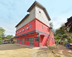 Khách sạn Oyo 90664 Rabi Hotel (Bachok, Malaysia)