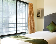 Hotel Itsy By Treebo - Hill View Ex (Pune, India)