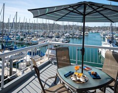 Bay Club Hotel and Marina (San Diego, USA)