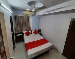 hotel royal night (Ahmedabad, Hindistan)