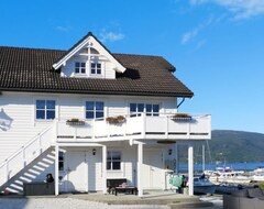 Hele huset/lejligheden Bakkaholmen (fjh440) (Strandebarm, Norge)
