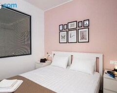 Casa/apartamento entero Urban Elegance - City Center 3-bedroom Apartment (La Canea, Grecia)