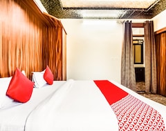 Khách sạn OYO 30911 Eleven 43 Suites (Kota, Ấn Độ)
