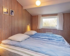 Koko talo/asunto 5 Person Holiday Home In Vejers Strand (Henne, Tanska)