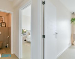 Koko talo/asunto Suite Mercator - 2 Slaapkamer Appartement Met Open Uitzicht (Ostend, Belgia)