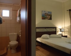 Hotel Ariadni (Arvi, Grecia)