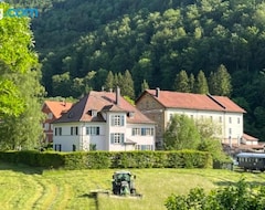 Entire House / Apartment Kiwi Retreat (Bad Urach, Germany)