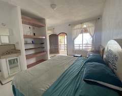 Rent An Entire 3 Room Boutique Hotel Right On The Ocean! (Sayulita, Meksiko)