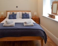 Koko talo/asunto 2 Bedroom Accommodation In Whitby (Whitby, Iso-Britannia)