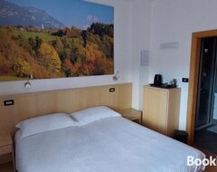 Bed & Breakfast Villa Maria (Riccione, Italija)