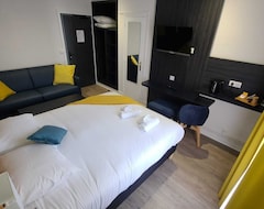 Hotel Le Cosy (Ouistreham, France)