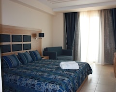 Hotelli Aegean Blue (Nea Kallikratia, Kreikka)