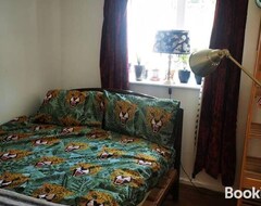 Koko talo/asunto Bright, Roomy, Colourful Flat In Brighton (Brighton, Iso-Britannia)