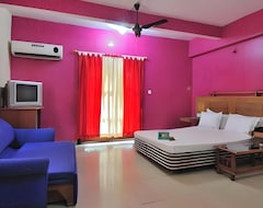 Otel Krish Holiday Inn (Velha Goa, Hindistan)