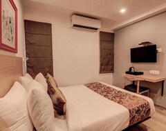 Hotel Royal Comfort By Playsales (Vadodara, Indien)