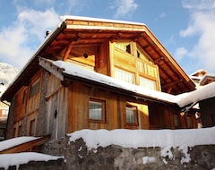 Otel Modern Maso In The Val Di Fiemme, Ideal For Summer And Winter, Garden (Predazzo, İtalya)