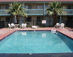 Hotel Days Inn & Suites By Wyndham Needles (Needles, EE. UU.)