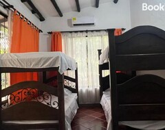 Toàn bộ căn nhà/căn hộ Casa De Campo La Mariaca - Rest House (Utica, Colombia)