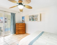 Toàn bộ căn nhà/căn hộ Scenic House With Ocean Views From Private Sunroom- Room For 12 (Oceano, Hoa Kỳ)