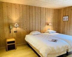 Hotel L'Arveyron Open House (Chamonix-Mont-Blanc, France)