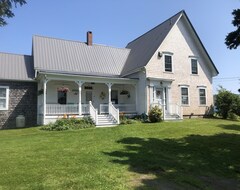 Casa/apartamento entero A principios de 1800 Bayfront Farmhouse (Jonesport, EE. UU.)