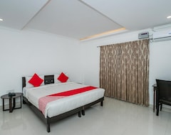 Capital O 27798 Hotel Cosmopolitan (Mangalore, Hindistan)