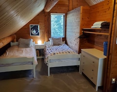 Toàn bộ căn nhà/căn hộ Entire Log Cabin - Private - Sasquatch Mountain Resort (Agassiz, Canada)
