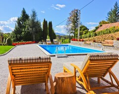 Toàn bộ căn nhà/căn hộ Holiday Home Grga With Jacuzzi And Swimming Pool (Donja Voća, Croatia)