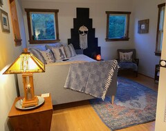 Cijela kuća/apartman Eclectic Tiny House On A Peaceful & Inclusive Farm (Scottsville, Sjedinjene Američke Države)