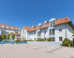 Khách sạn Hotel Wilhelmine (Ostseebad Kühlungsborn, Đức)