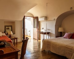 Hotelli Zubebi Resort (Pantelleria, Italia)