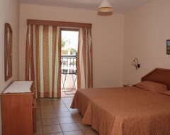 Otel Kotzias Beach Apartments (Pissouri, Kıbrıs)