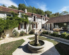Toàn bộ căn nhà/căn hộ Le Riad Bourguignon (Ouanne, Pháp)