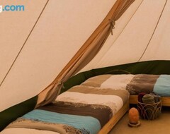 Kampiranje Luxe tent Coco et Lotus (Ronnet, Francuska)