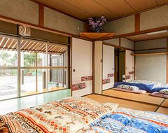 Hotel Shiga Biwa Lake Shanshui House (Takashima, Japan)