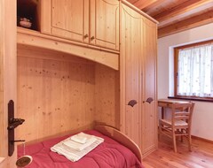 Toàn bộ căn nhà/căn hộ 3 Bedroom Accommodation In Comeglians (Comeglians, BES Islands)