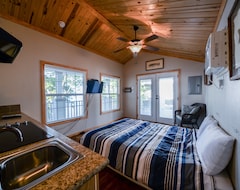 Entire House / Apartment Studio With View Of Beautiful Skiatook Lake! (Skiatook, USA)