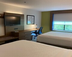 Holiday Inn Express Dublin, an IHG Hotel (Dublin, USA)