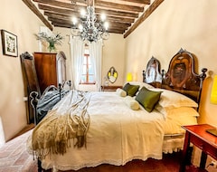 Cijela kuća/apartman Romantic Medieval Tower House Apartment Authentic Tuscany Near Pisa & Lucca (Vicopisano, Italija)