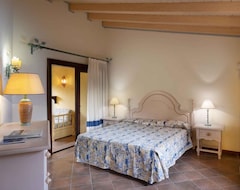 Cijela kuća/apartman Holiday Apartment With Pool And Sun Loungers (Liscia, Italija)