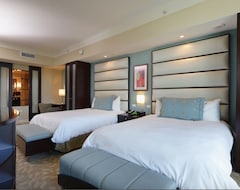 Fontainebleau Hotel Sorrento Large 2 Queen Suite (Miami, ABD)