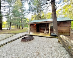 Toàn bộ căn nhà/căn hộ Evergreen Cottage, Twin Lakes Country Cabins (Cloverport, Hoa Kỳ)