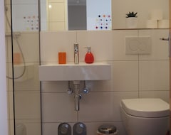 Hele huset/lejligheden Exclusive, Modern Apartment With Balcony Near Mhh, Ini, Tui (Hannover, Tyskland)