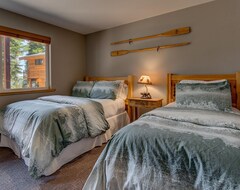 Hele huset/lejligheden Treetop Lodge: Luxurious Mountain Feeling With Modern Comforts (Carnelian Bay, USA)