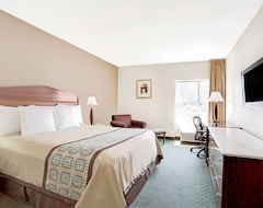 Khách sạn Days Inn by Wyndham Newport News City Center Oyster Point (Newport News, Hoa Kỳ)