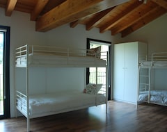 Cijela kuća/apartman Designed For Big Families Who Want To Combine Mountain, Beach And Tourism, (Sunbilla, Španjolska)