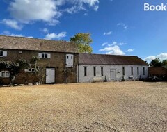 Tüm Ev/Apart Daire The Old Hay Barn - Games Room, Gym, Sleeps 8 (Huntingdon, Birleşik Krallık)